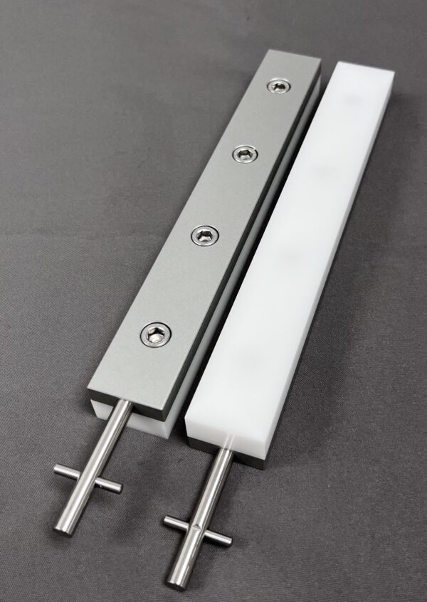 Set of two barriers for G4 (POM)